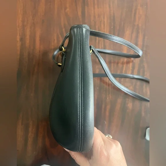 Vintage COACH Black Leather Shoulder Bag Style 9996 – Classic Legacy Collection - Picture 9 of 12